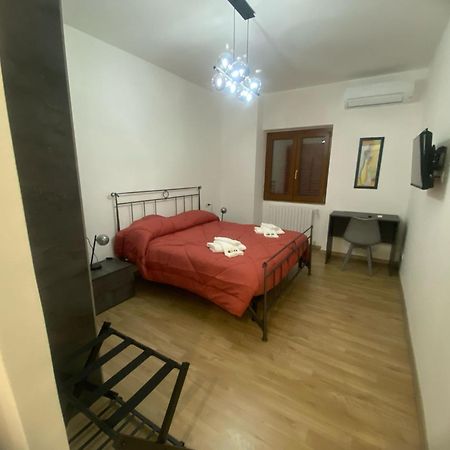 Le Ninfe Guest House Чистерна-ди-Латина Экстерьер фото